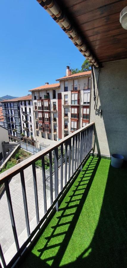 Апартаменты Bilbao Sensations.Old Town Exclusive Views&Parking Экстерьер фото